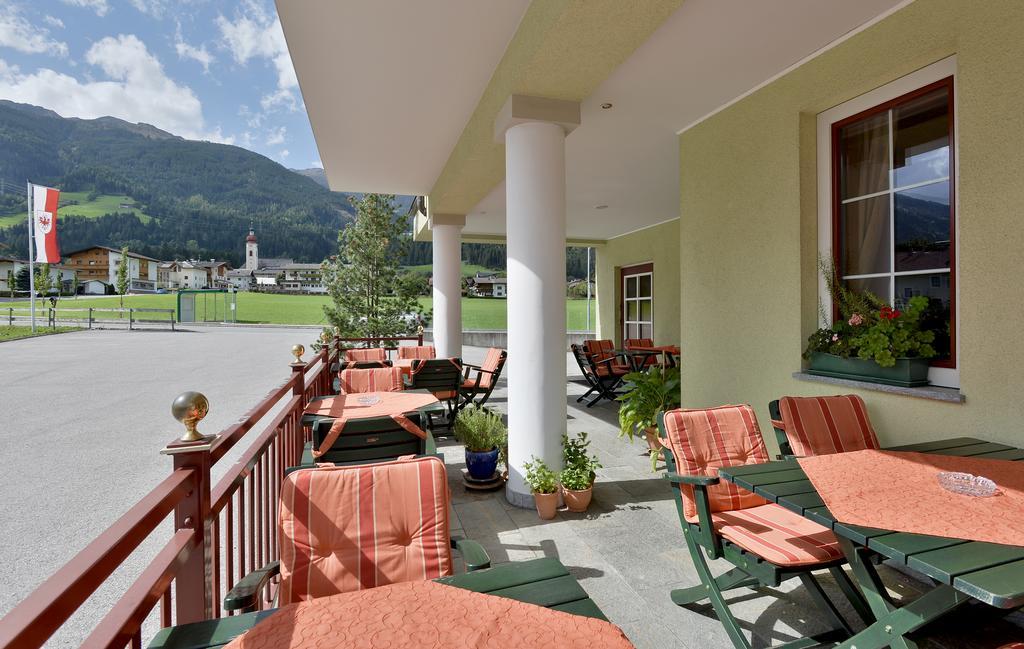 Apartments Zum Grian Bam Ried im Zillertal Exterior foto