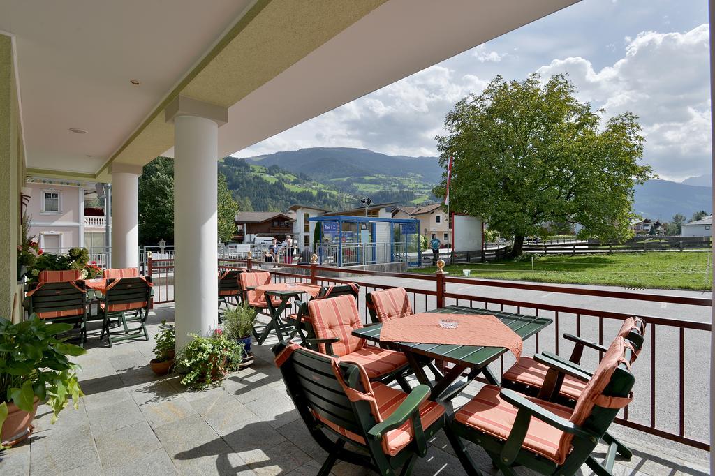 Apartments Zum Grian Bam Ried im Zillertal Cameră foto