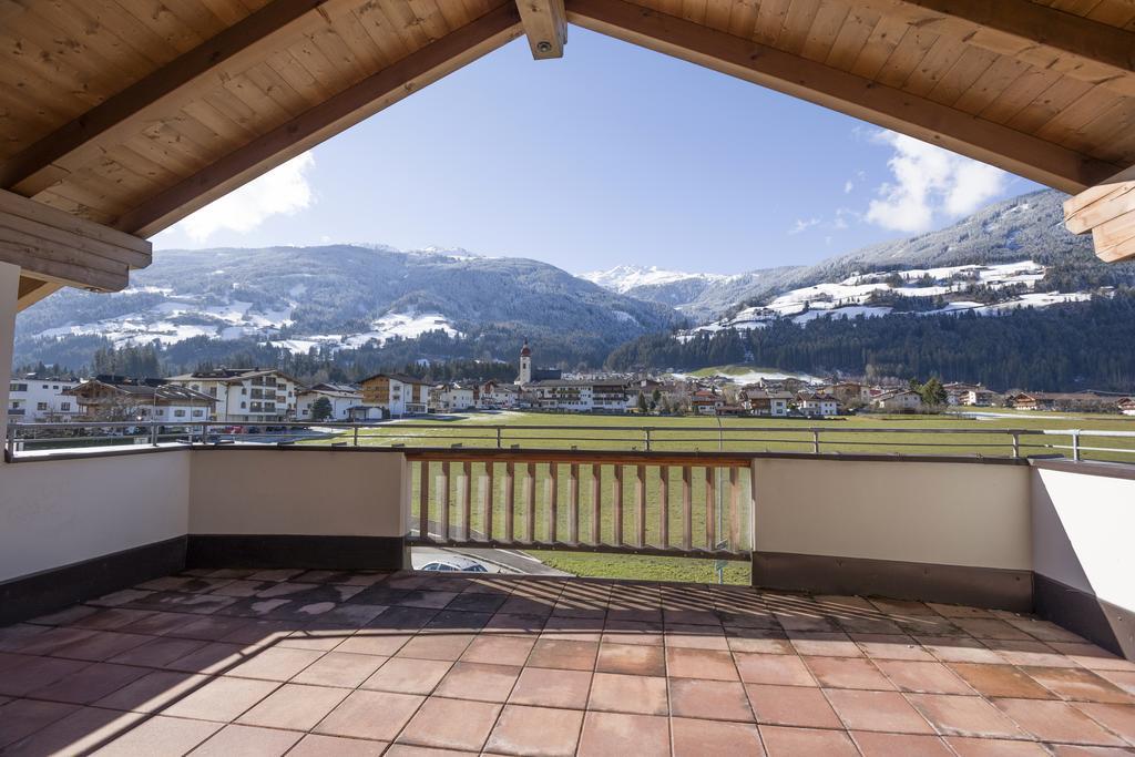 Apartments Zum Grian Bam Ried im Zillertal Cameră foto